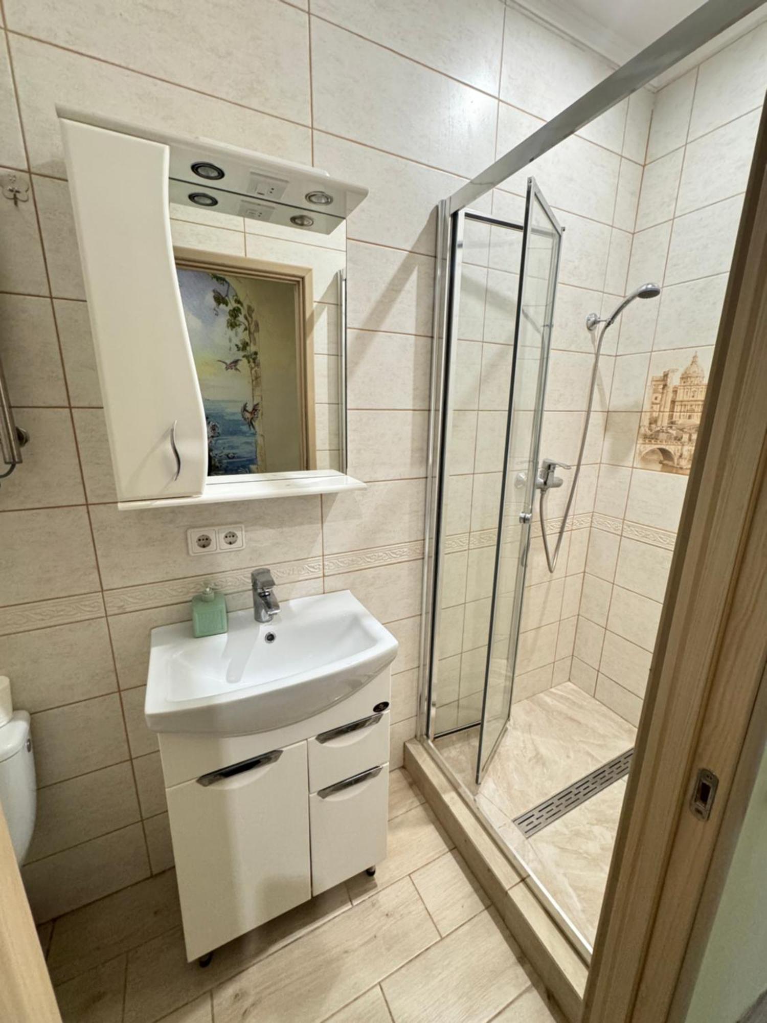 Little Paris Apartment Chernivtsi Exterior photo