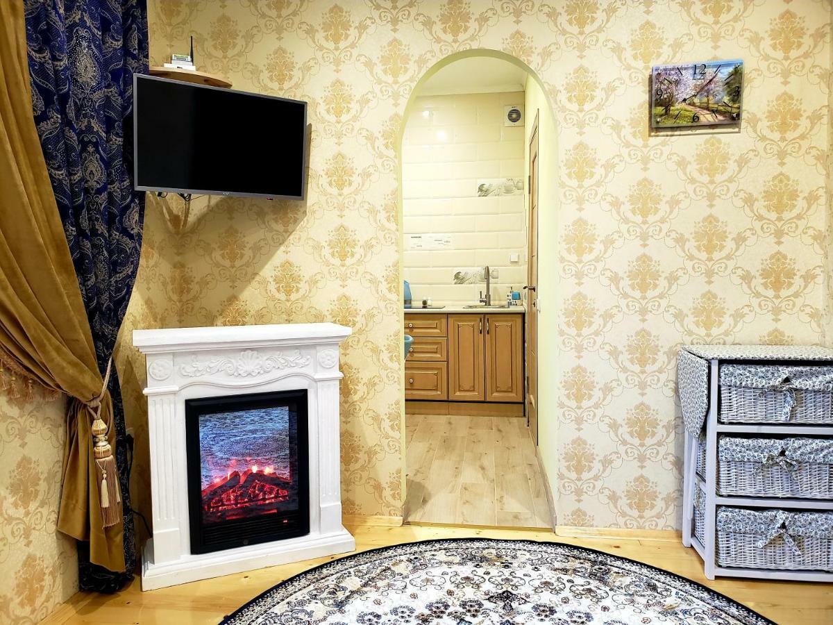 Little Paris Apartment Chernivtsi Exterior photo